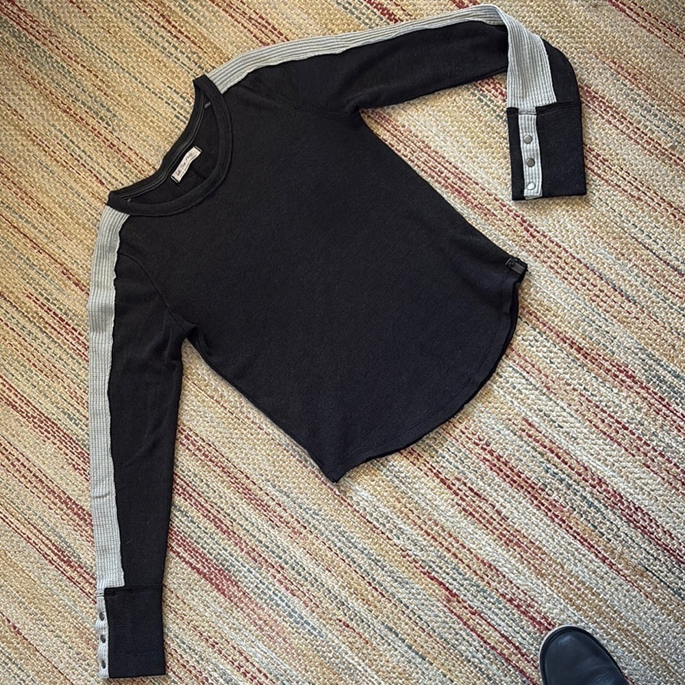 LIKE NEW WE THE FREE ”Tasha” colorblock thermal